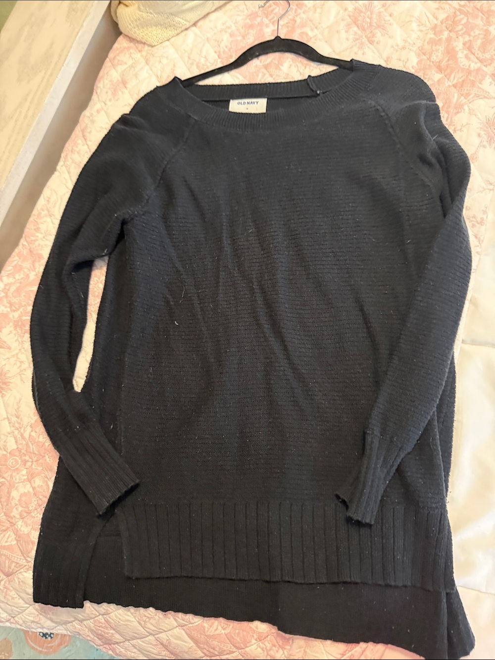 Old Navy Black Scoop-Neck Lightweight Knit Sweater